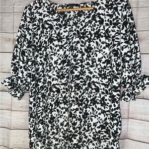 Black and White Floral Women's Top
